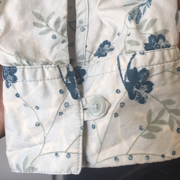 Eddie Bauer Floral Button Down - Picture 5 of 5